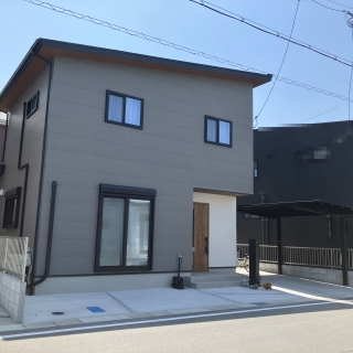 毎日使うからこその動線！ブラックでまとまっていてすっきりなシ